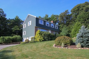 11 Fieldstone Lane Beverly, MA