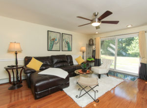 living-room-78-edgelawn-avenue-north-andover-unit-8