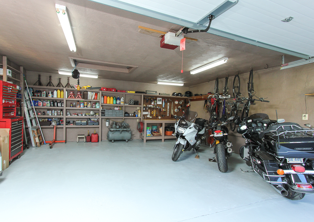 Garage and Workshop 19 Greenleaf Drive Danvers, MA