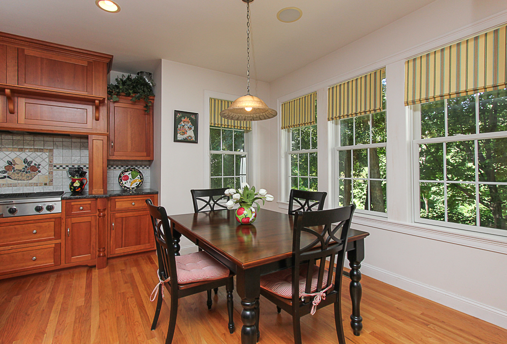 Kitchen Dining 54 Essex Street Hamilton Massachusetts