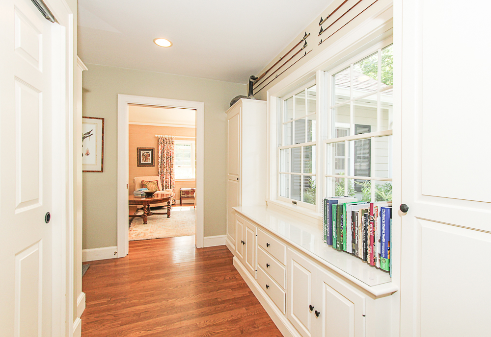 Mudroom with built-ins and hardwood floors at 743 Bay Road Hamilton Massachusetts