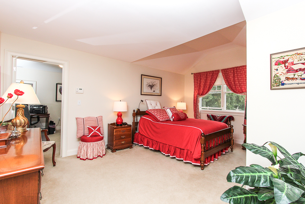 Bedroom suite 1B Plover Street Gloucester, MA