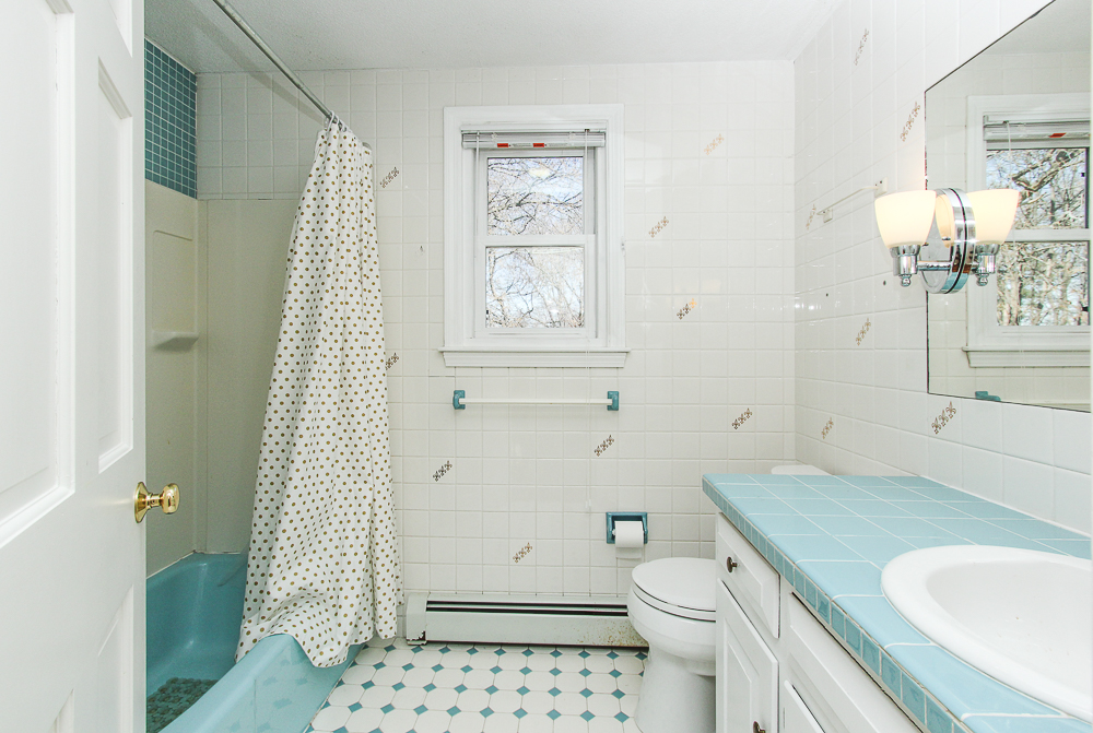 Bathroom 26 Burnham Road Wenham MA