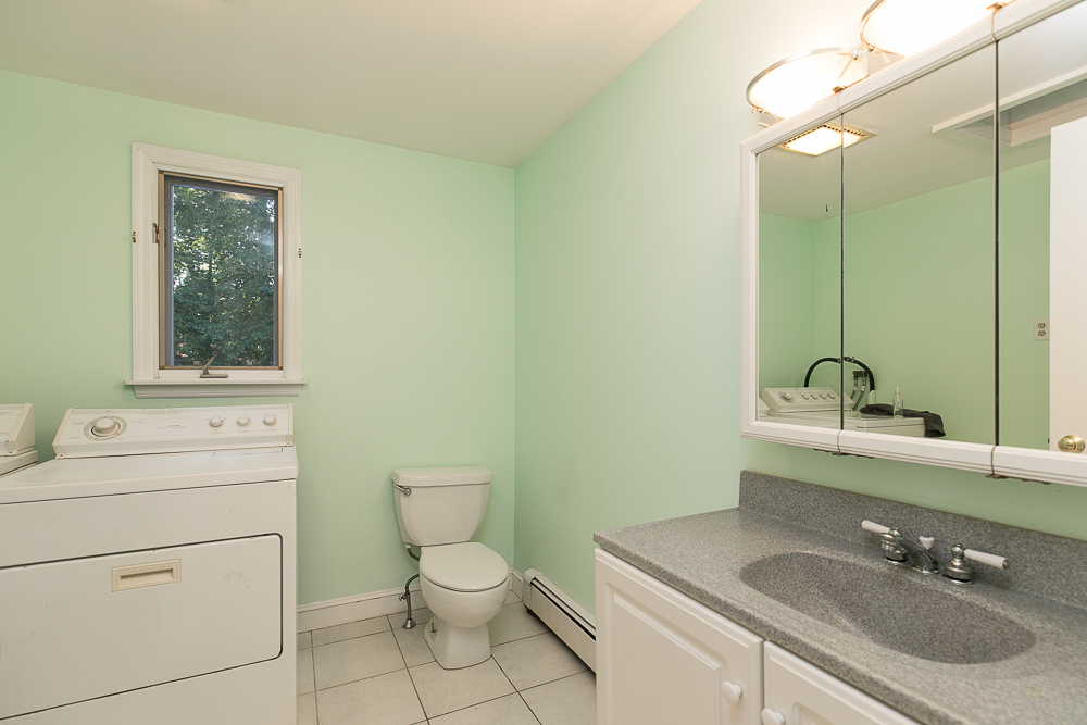 Laundry room and hald bath combo 29 Middlebury Lane Beverly Massachusetts