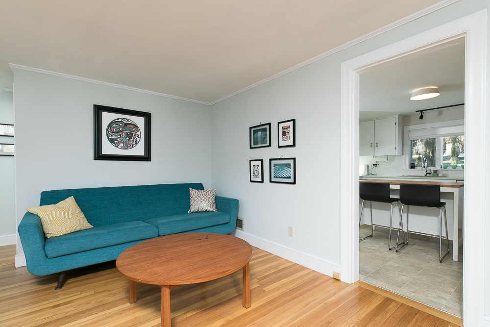 Living Room 5 Pinewood Avenue Beverly Massachusetts