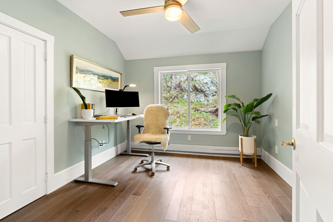 Office or bedroom 920 Hale Street Beverly Massachusetts