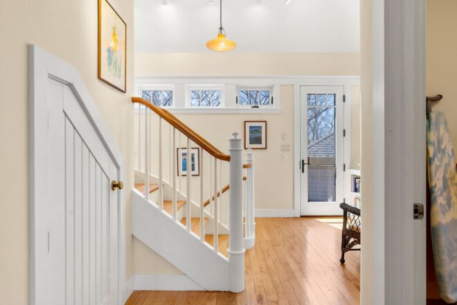 hallway-second-floor-51-lebaron-road-essex-ma-LL-john-and-cindy-farrell